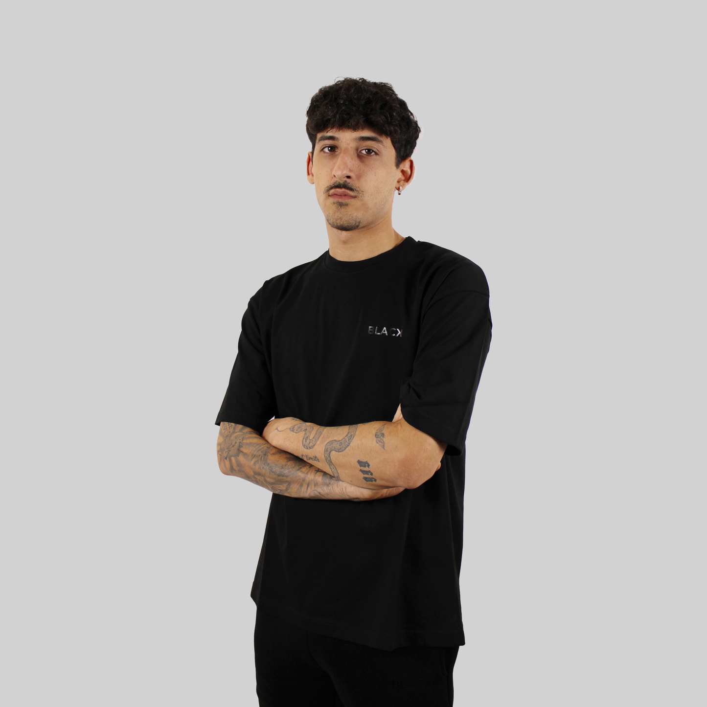 T-shirt Over Icon Black