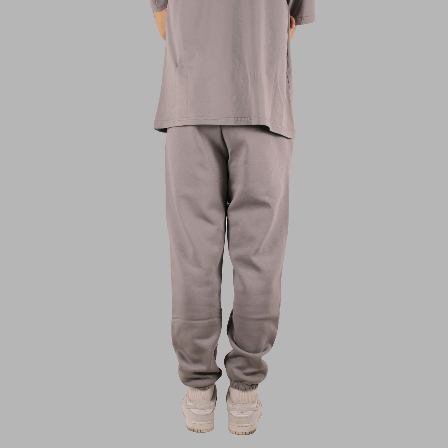 Graue Black Line Schwarze Hose